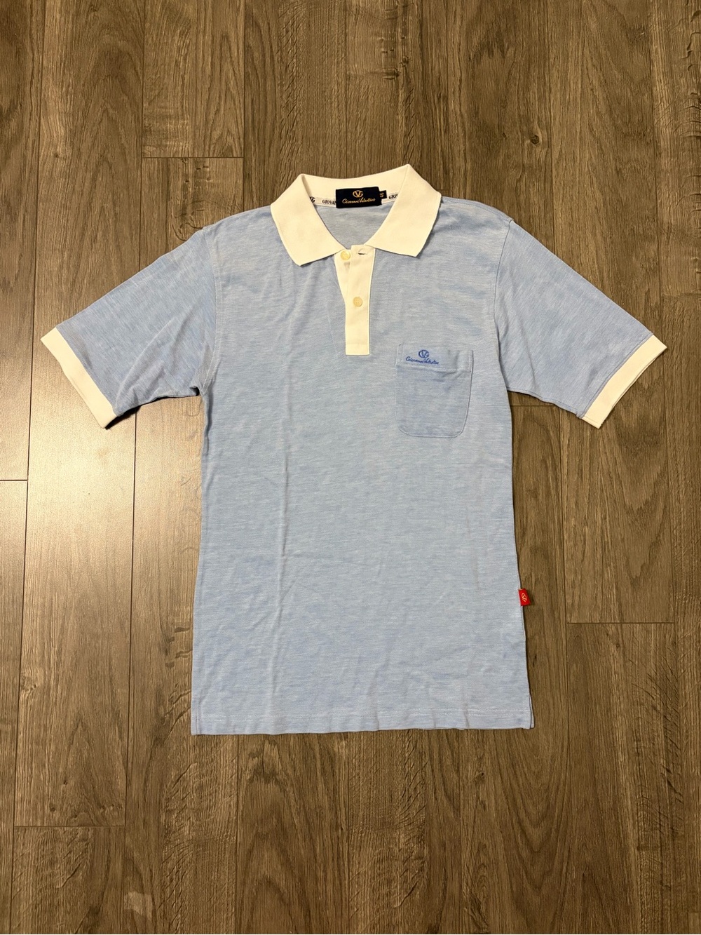 Vintage Giovani Valentino men’s Light Blue Contrast-Collar Polo Shirt